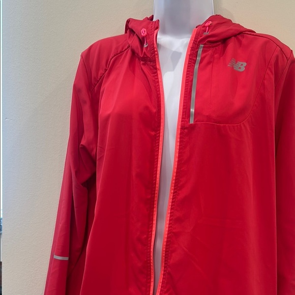 New Balance Pink Utility Jacket - large - Picture 4 of 7